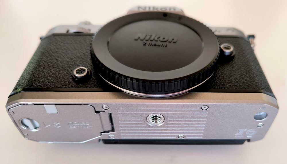 Nikon Z fc como nova 594 disparos