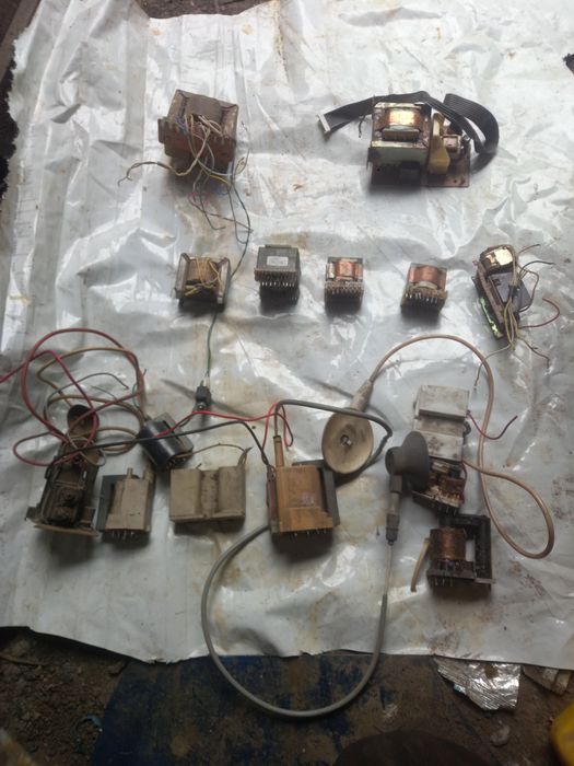 Трансформатори понижаючі та інша електроніка