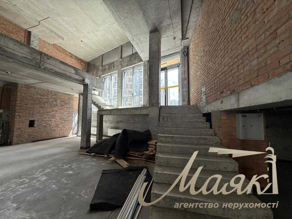 Оренда приміщення під ресторан в  ЖК Трініті, Печерськ, Центр