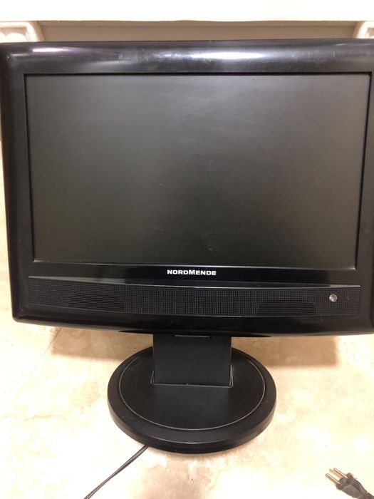 Телевізор lcd nordmende 15”