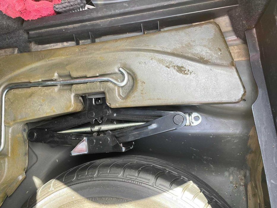 Автомобиль Тойота авенсис т25