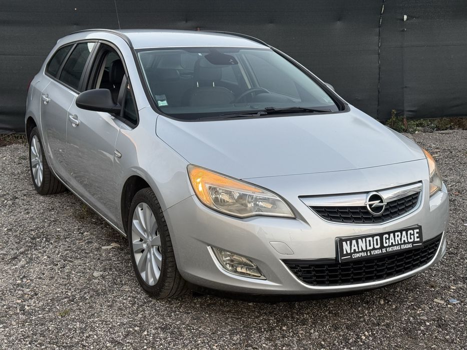 Opel Astra Caravan Cosmo 1.7 Cdti Gasóleo 2011 - 332.000km (Com Garantia)