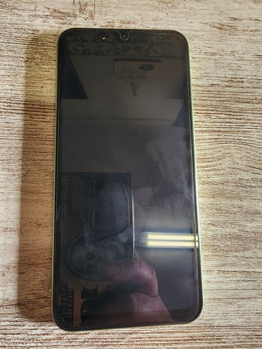 Samsung a24 como novo