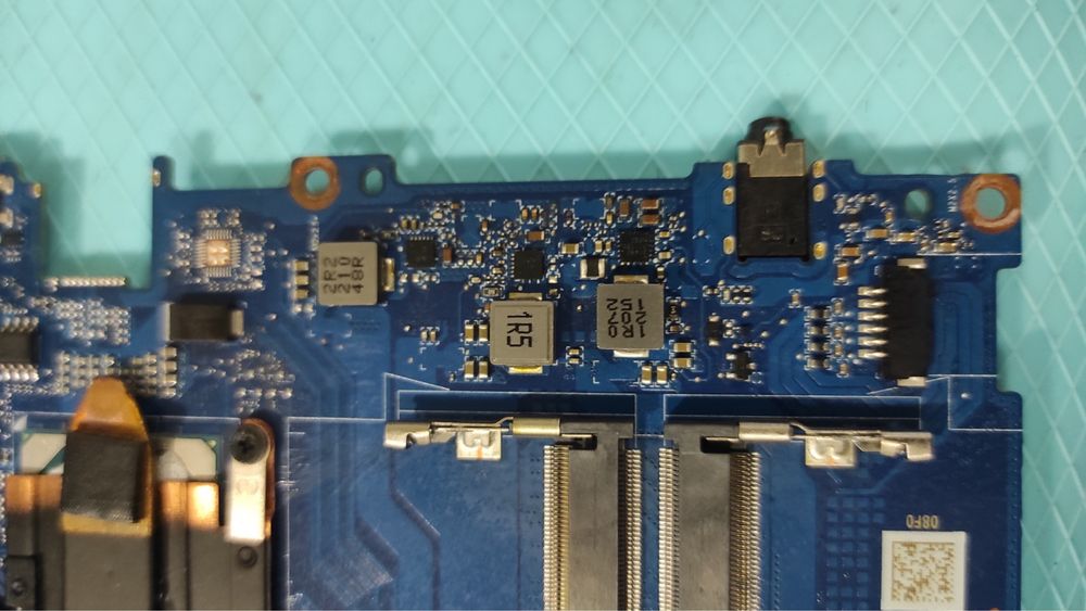 Продам ноутбук HP Pavilion на запчасти