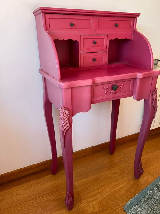 Toucador / móvel decorativo (Gato Preto)