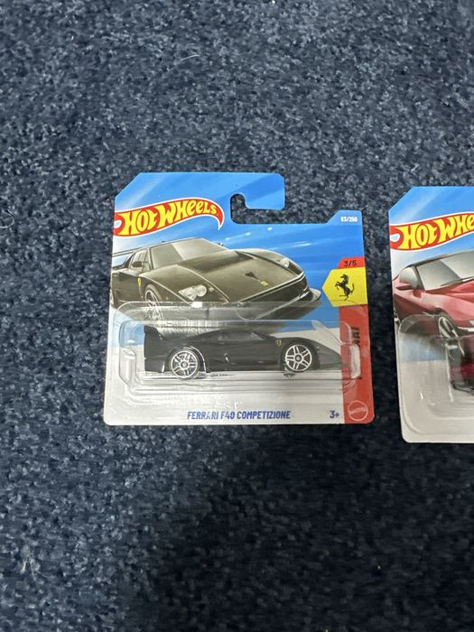 Hot wheels 2 sztuki