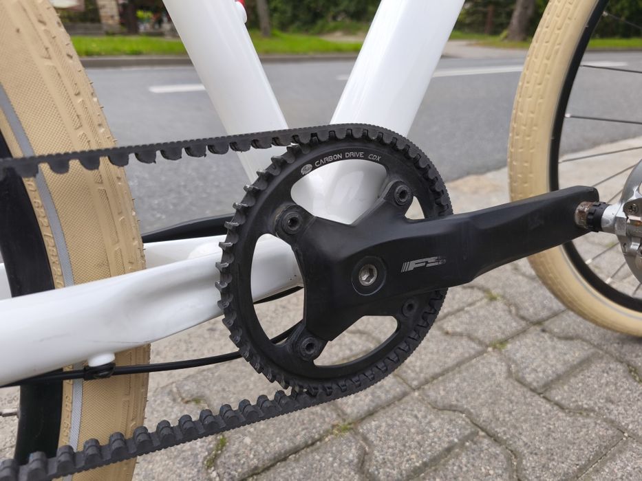 Rower Poison Zyankali na pasku Gates Carbon Drive