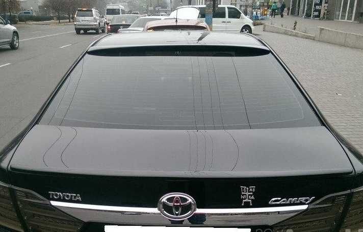 Спойлер Козырек лип багажника Стекла  Toyota Camry 50/55