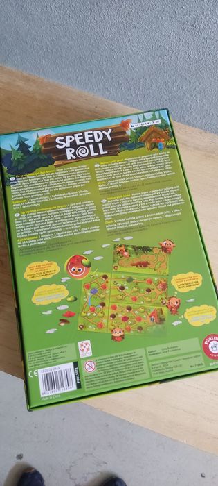 Jogo de tabuleiro "Speedy Roll" da Piatnik.