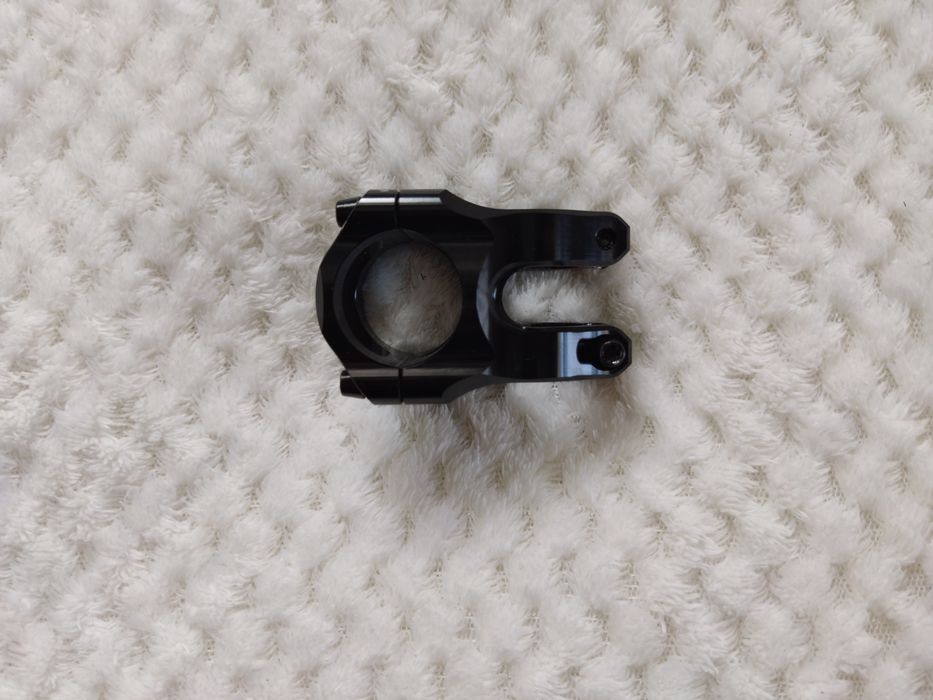 Винос руля HASSNS чорний 31.8