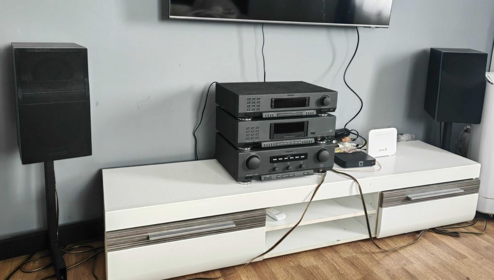 Philips 70FA930 +kolumny Legend