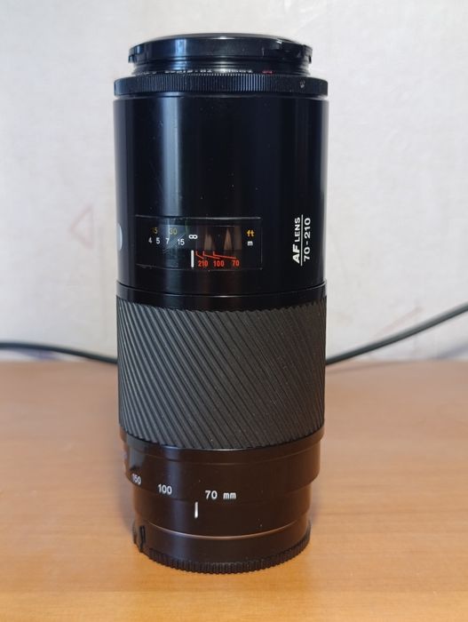Об'єктив Minolta AF 70-210 f4 в гарному стані з кофром