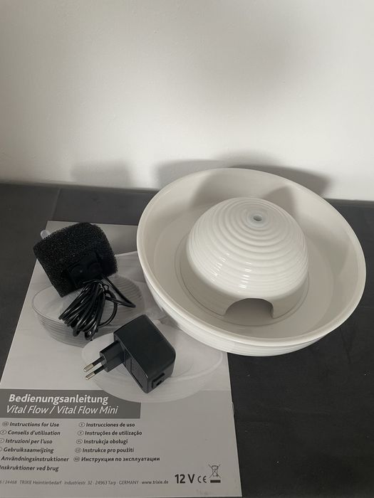 Trixie Vital Flow ceramiczne poidełko-fontanna 0.8 l