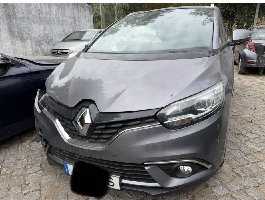 Renault Grand Scenic 1.5 dci / Automatica