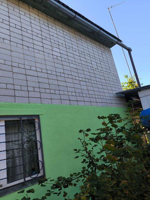 Доглянута дача під житло
