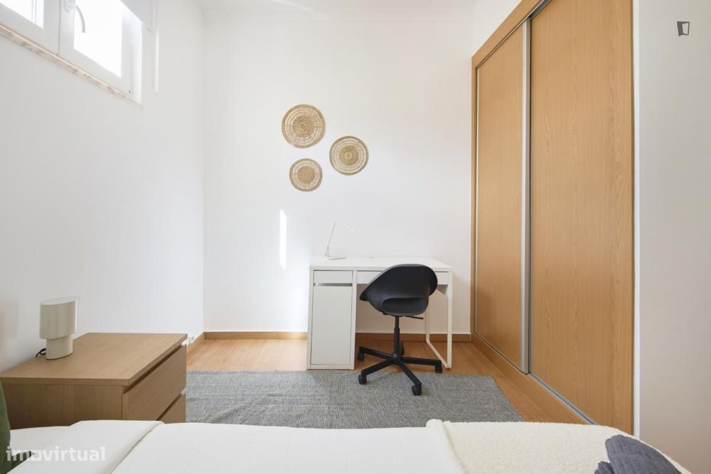 Quarto - localizado em Alameda Lisbon