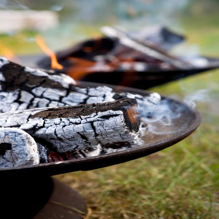 Palenisko żeliwne Helios Fire Bowl by Skagerak Design Fritz Hansen