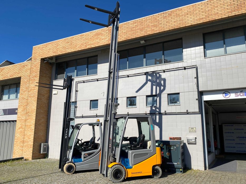 Empilhador Elétrico Jungheinrich EFG 425K
