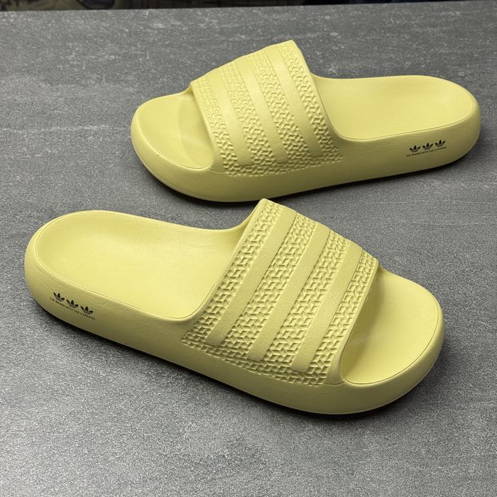 Тапки шльопанці адідас Adidas Adilette ОРИГІНАЛ 100% 40 р 26 см