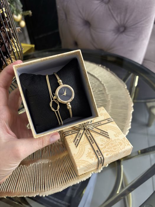 Годинник і браслет, дуже красивий комплект