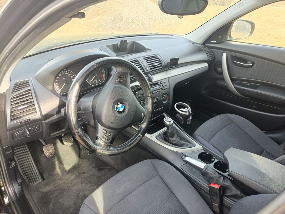 BMW 1 e87 2009 . 2.0d 143 Nowy rozrząd . Zadbany .