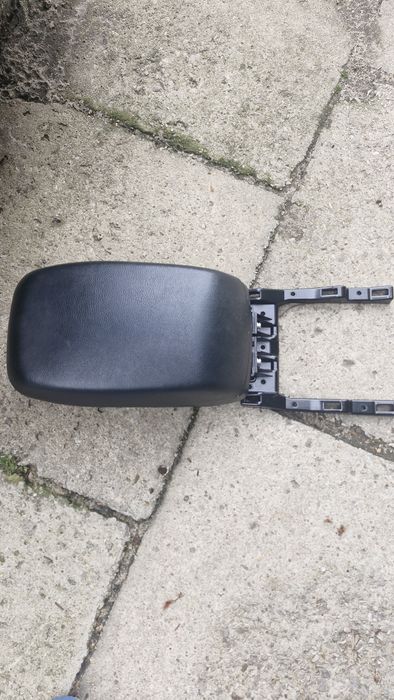 Podłokietnik Hyundai i30