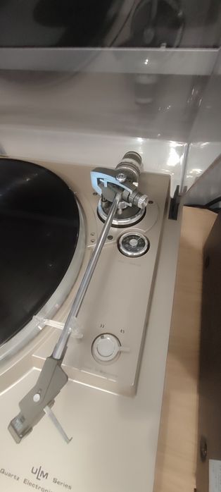 Dual CS 741Q w idealnym stanie po pełnym serwisie