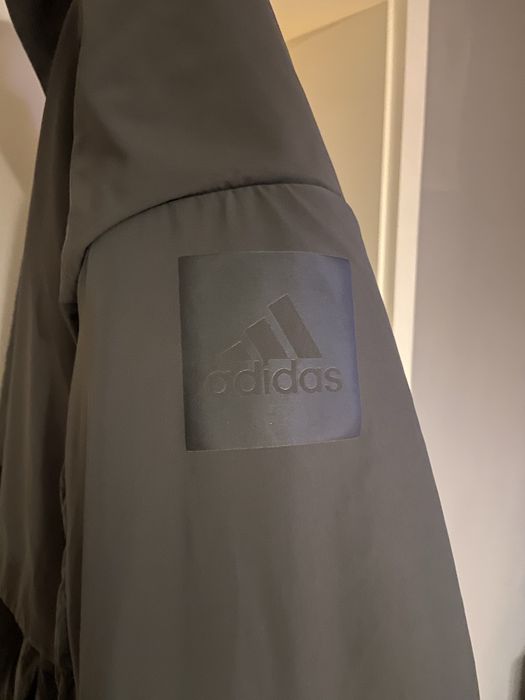 Резерв !!!Продам пуховик adidas myshelter резерв !!!