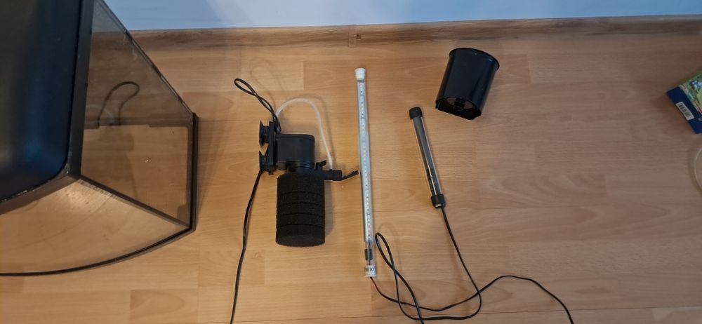 Akwarium 90l z osprzętem