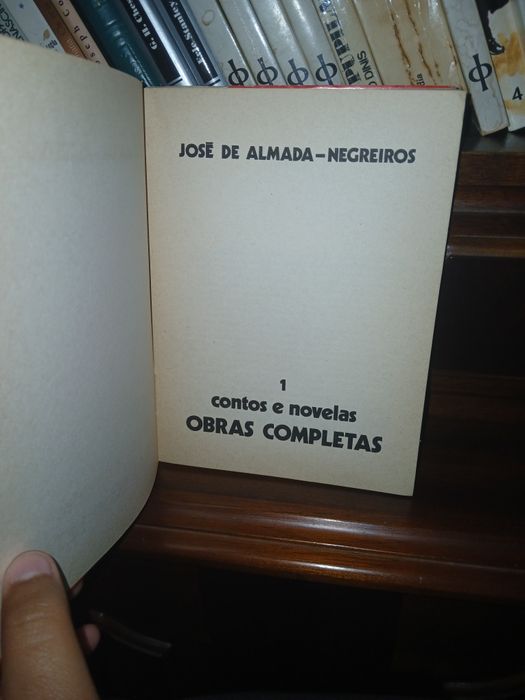 José de Almada Negreiros - Contos e novelas 1