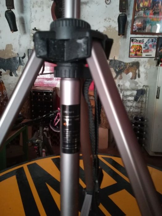 Tripé Philips SBC 5361