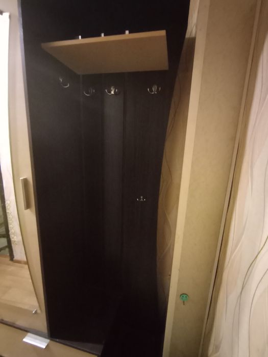 Продам шафу в прихожу