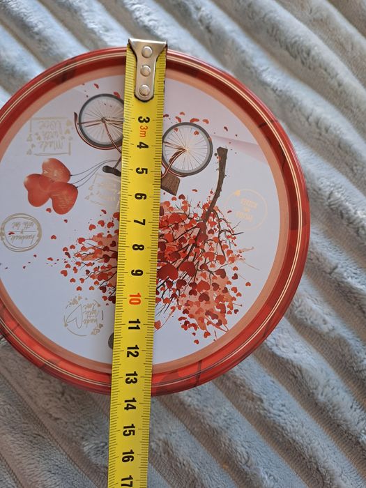 Puszka średnica 13 cm