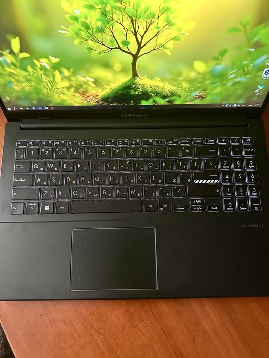 Asus Vivobook 15 новий! строчно