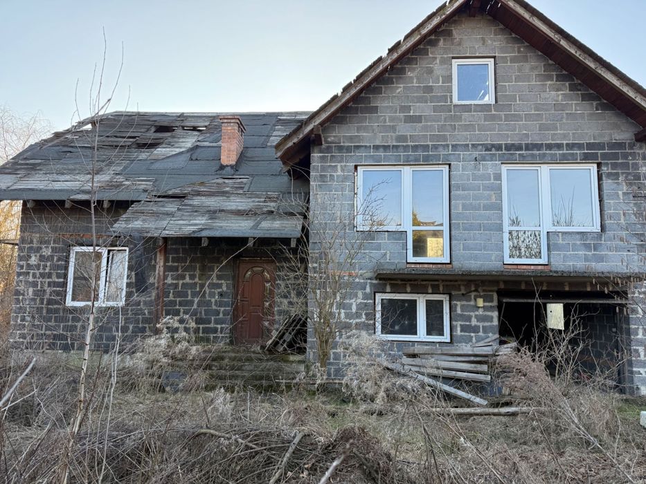 Dom stan surowy. OSIEK okolice Oświęcimia Duża działka 2454 metry.