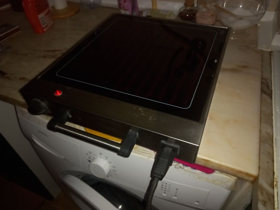 Grelhador marca Junex