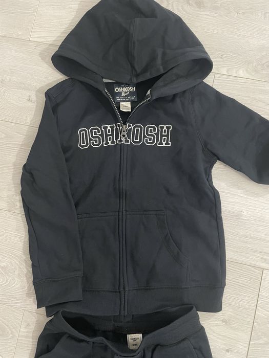 Спортивний костюм Oshkosh розмір 7-8 років