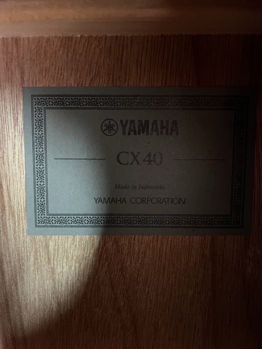 Guitarra Clássica Eletrificada Yamaha CX40