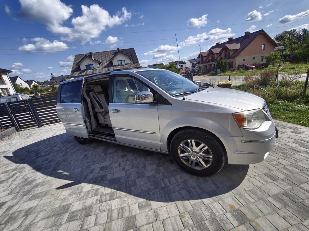 Chrysler Town & Country