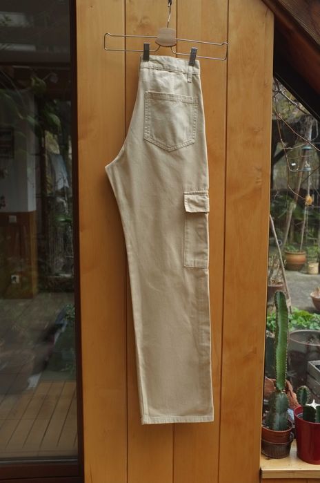 Stradivarius STR spodnie cargo bojówki wysoki stan proste nogawki 36