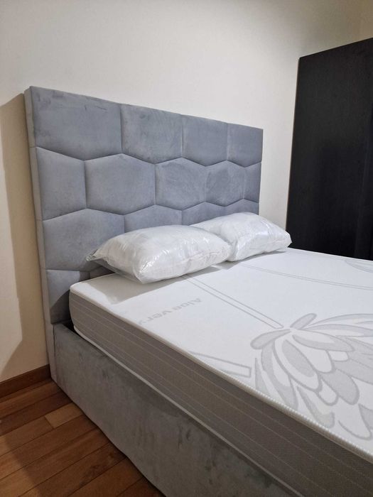 Camas De Casal Estofadas ALTA GAMA - MODELO OCTO - Top de Gama 190x140m Estrado Incluído!!