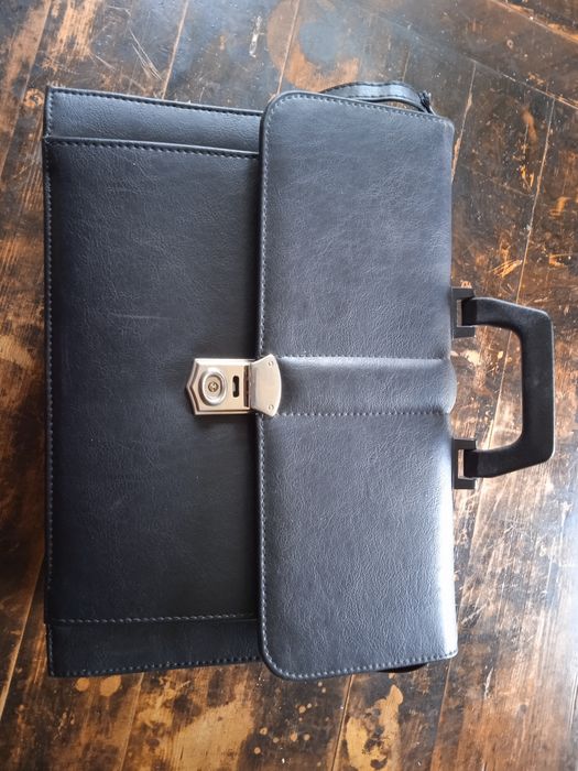 Aktówka damska trzykomorowa