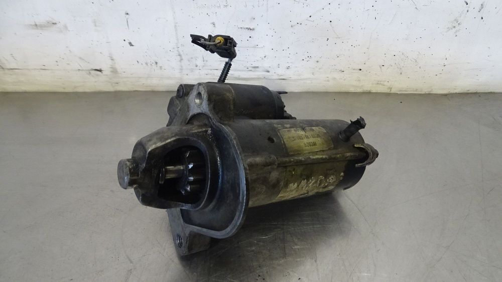 ROZRUSZNIK MAZDA 3 1.6 Y60118400B