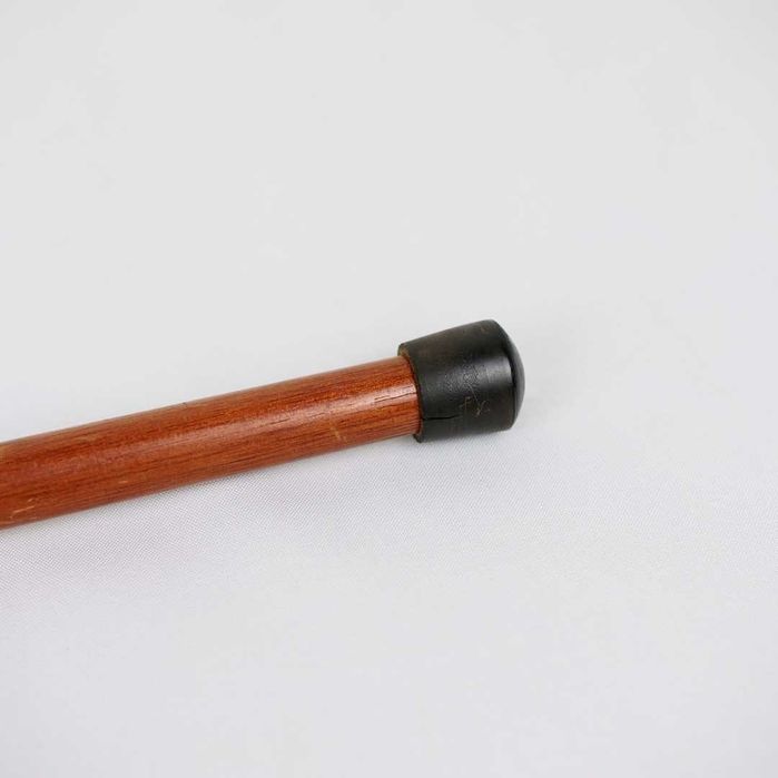 Bengala com castão metálico em forma de cabeça de pato
