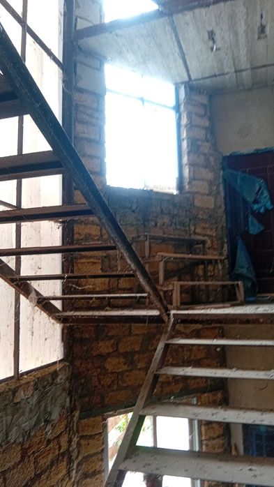 Продам новый дом в самом центре идеально подойдёт под гостиницу