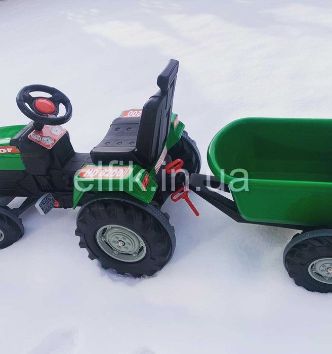 Великий Турецький Трактор педальний дитячий