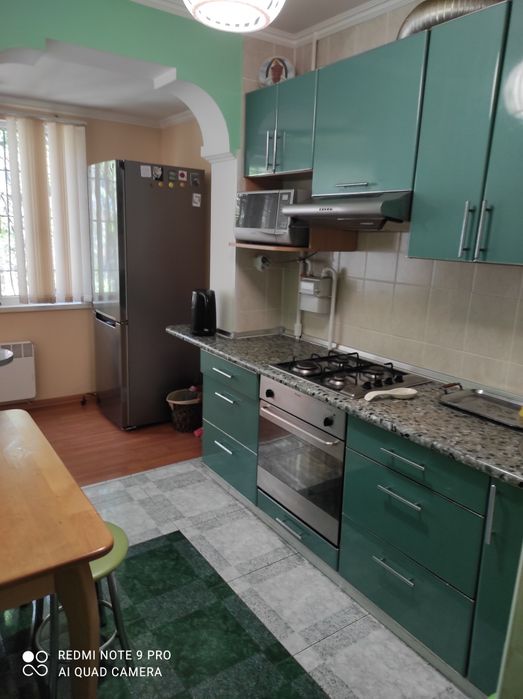 Посуточно, своя 2х комн. квартира на Черемушках