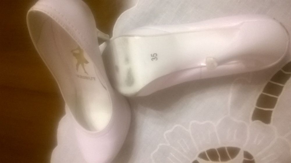 Sprzedam buty ślubne na platformie
