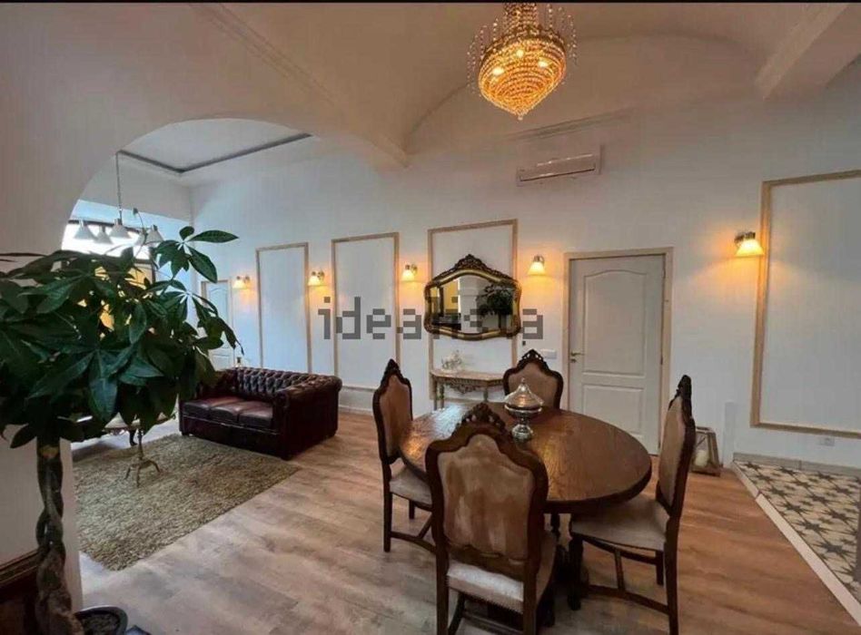 Moradia tradicional totalmente renovada no coração de Olhão