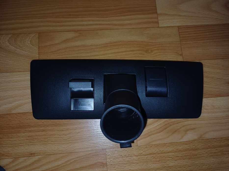 Універсальна щітка для пилососа 35